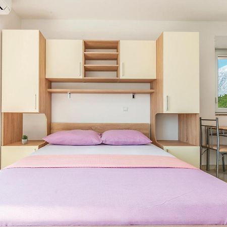 Gorgeous Apartment In Krvavica With Kitchen Exterior photo